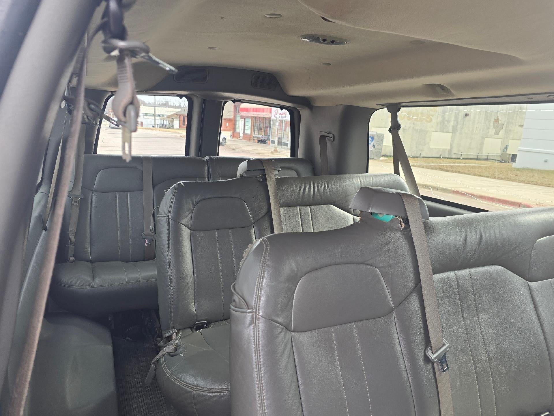 2008 Chevrolet Express Passenger 3500 Base