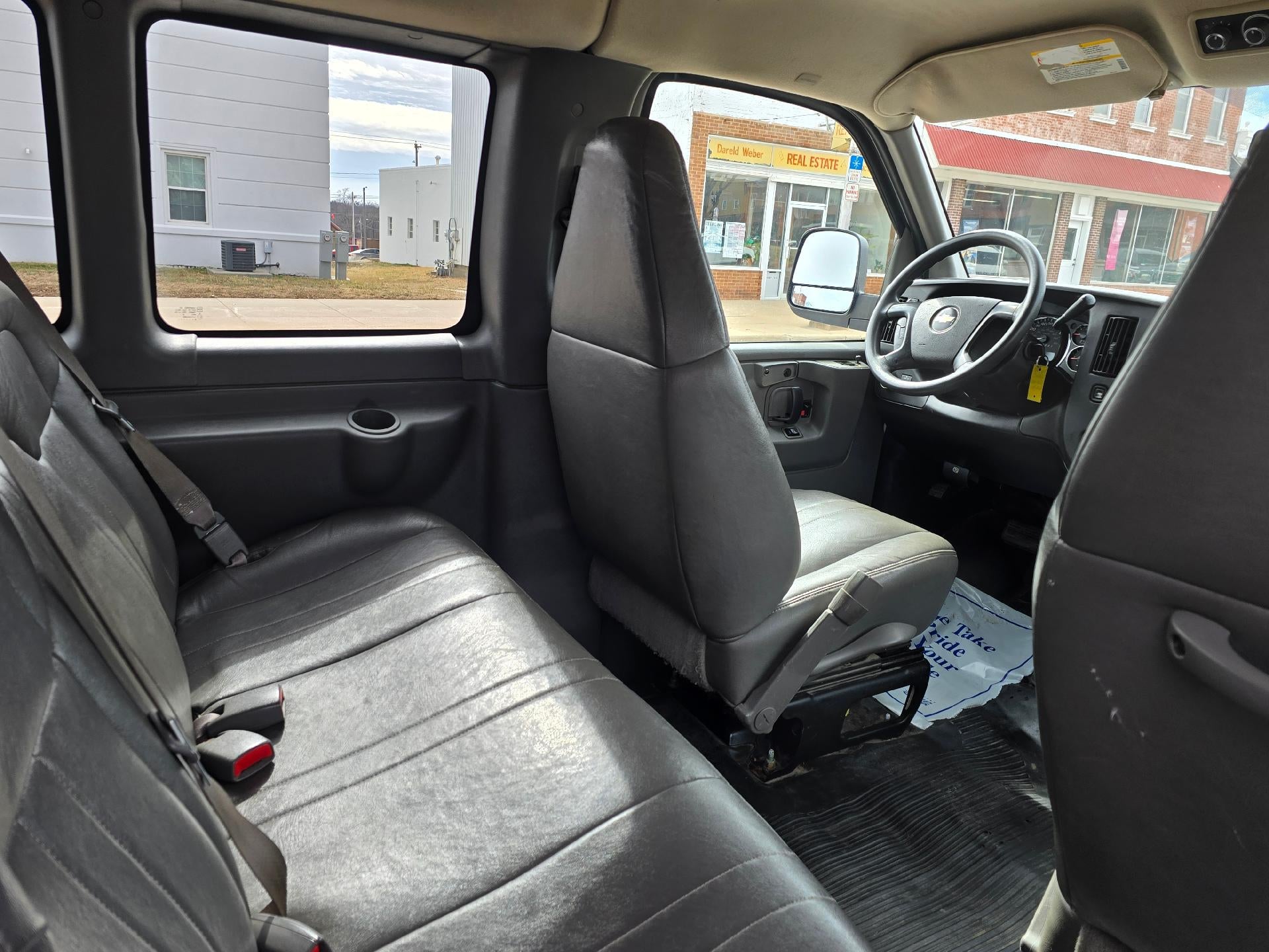 2008 Chevrolet Express Passenger 3500 Base