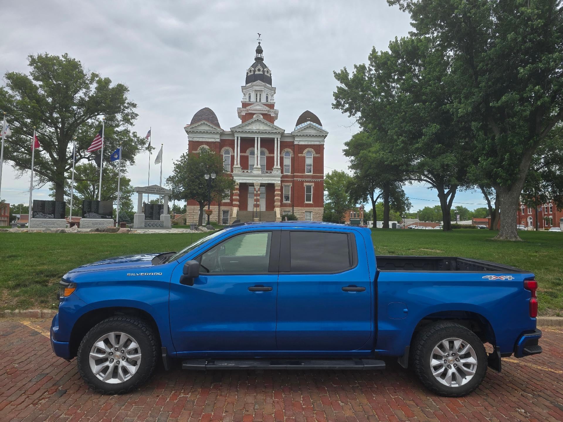2024 Chevrolet Silverado 1500 Custom