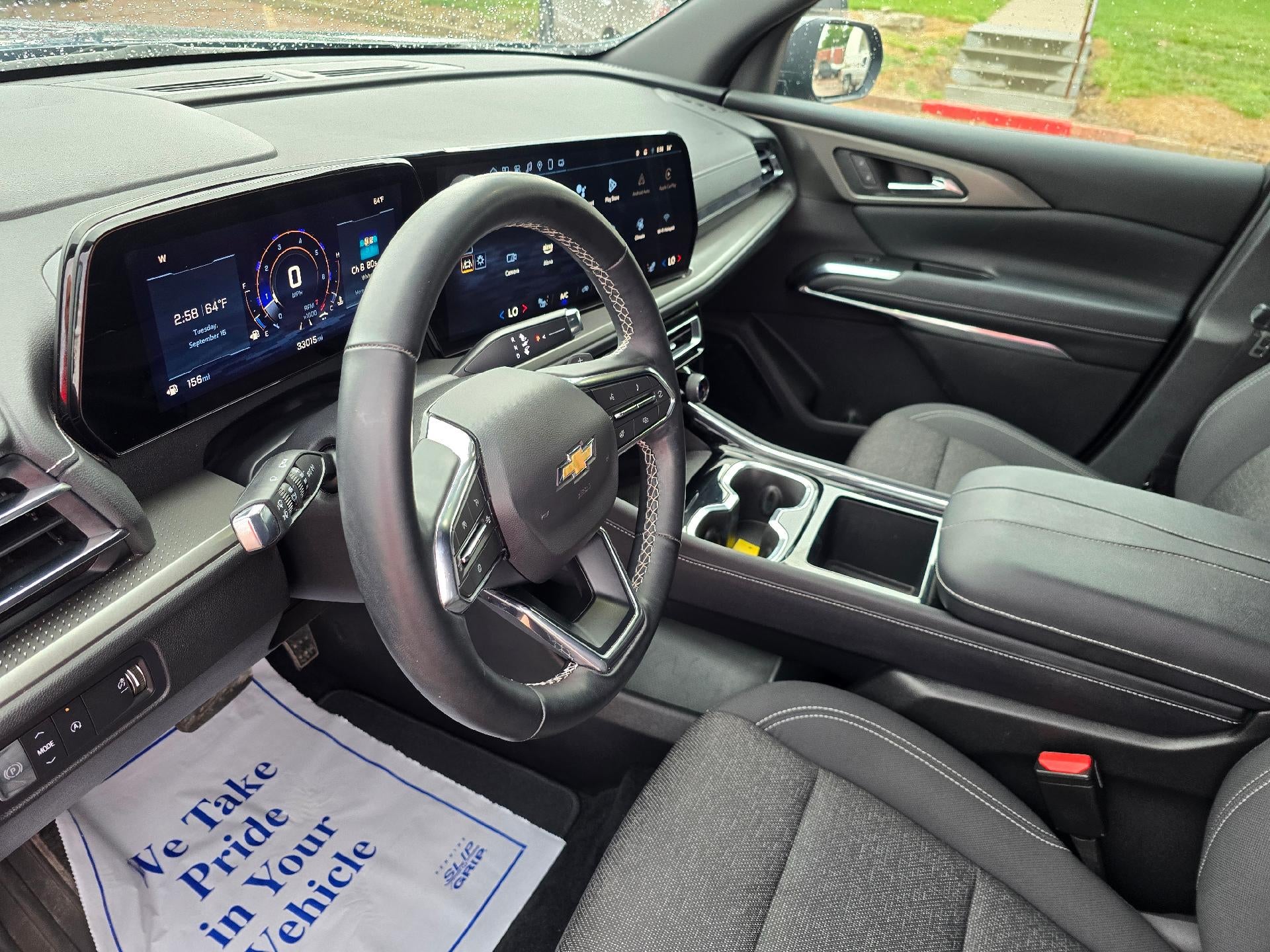 2025 Chevrolet Traverse LT