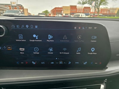 2024 Chevrolet Traverse LT