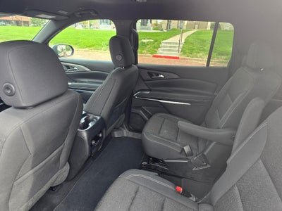 2024 Chevrolet Traverse LT
