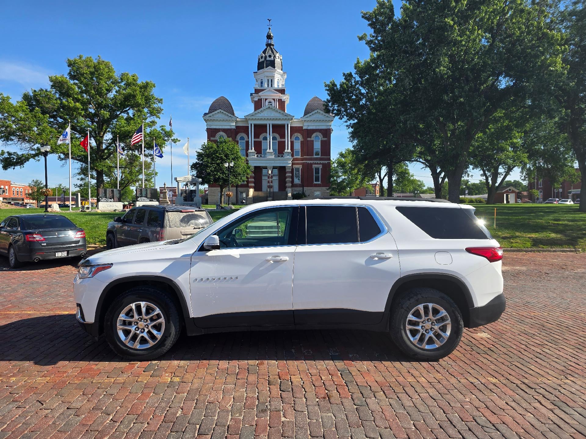 2020 Chevrolet Traverse LT Leather