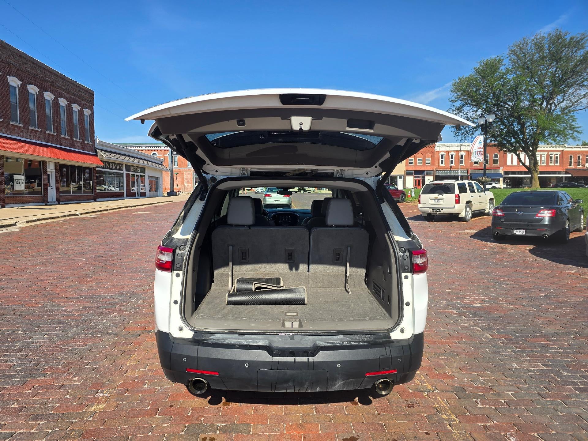 2020 Chevrolet Traverse LT Leather
