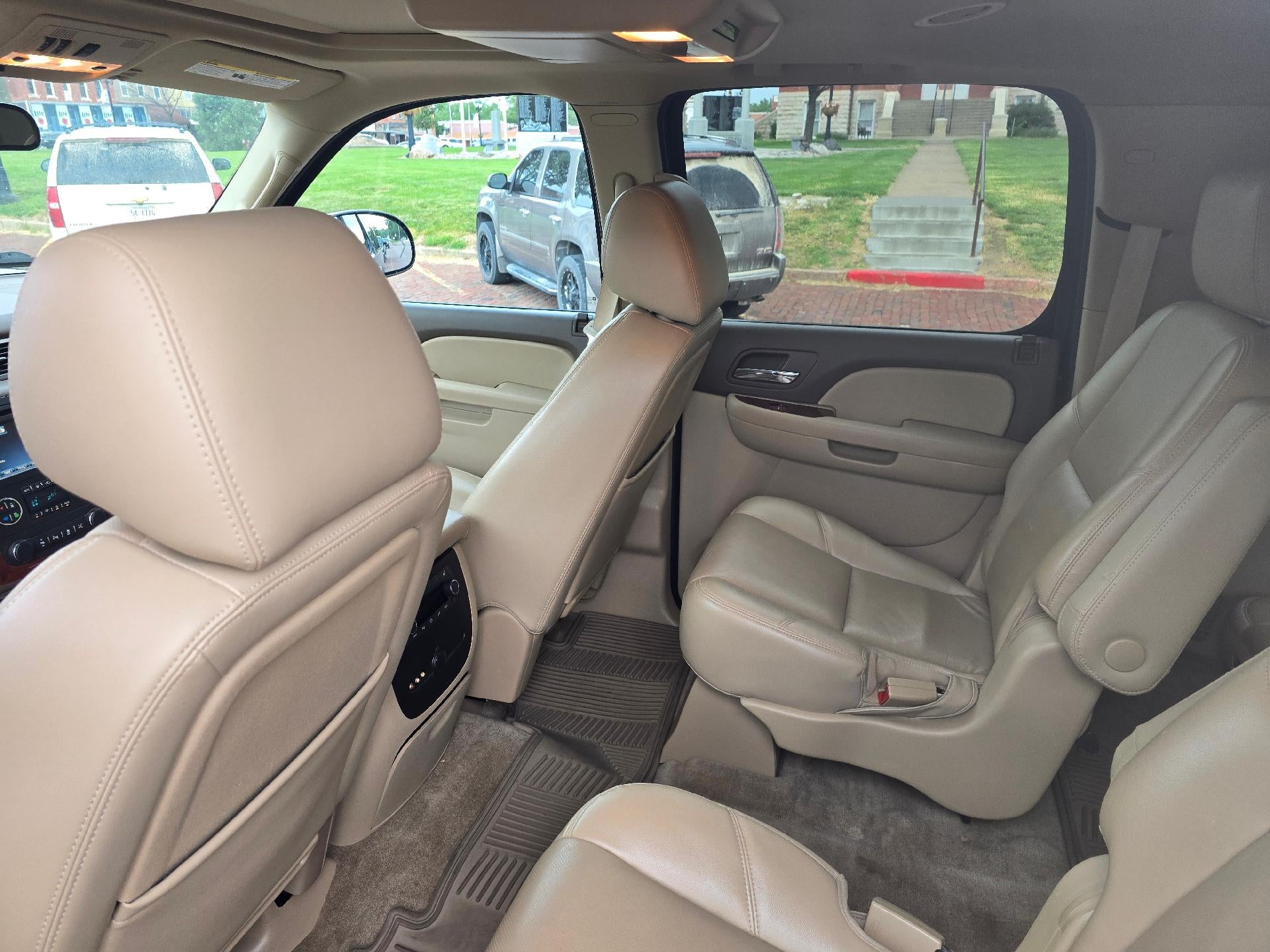 2012 Chevrolet Suburban LTZ