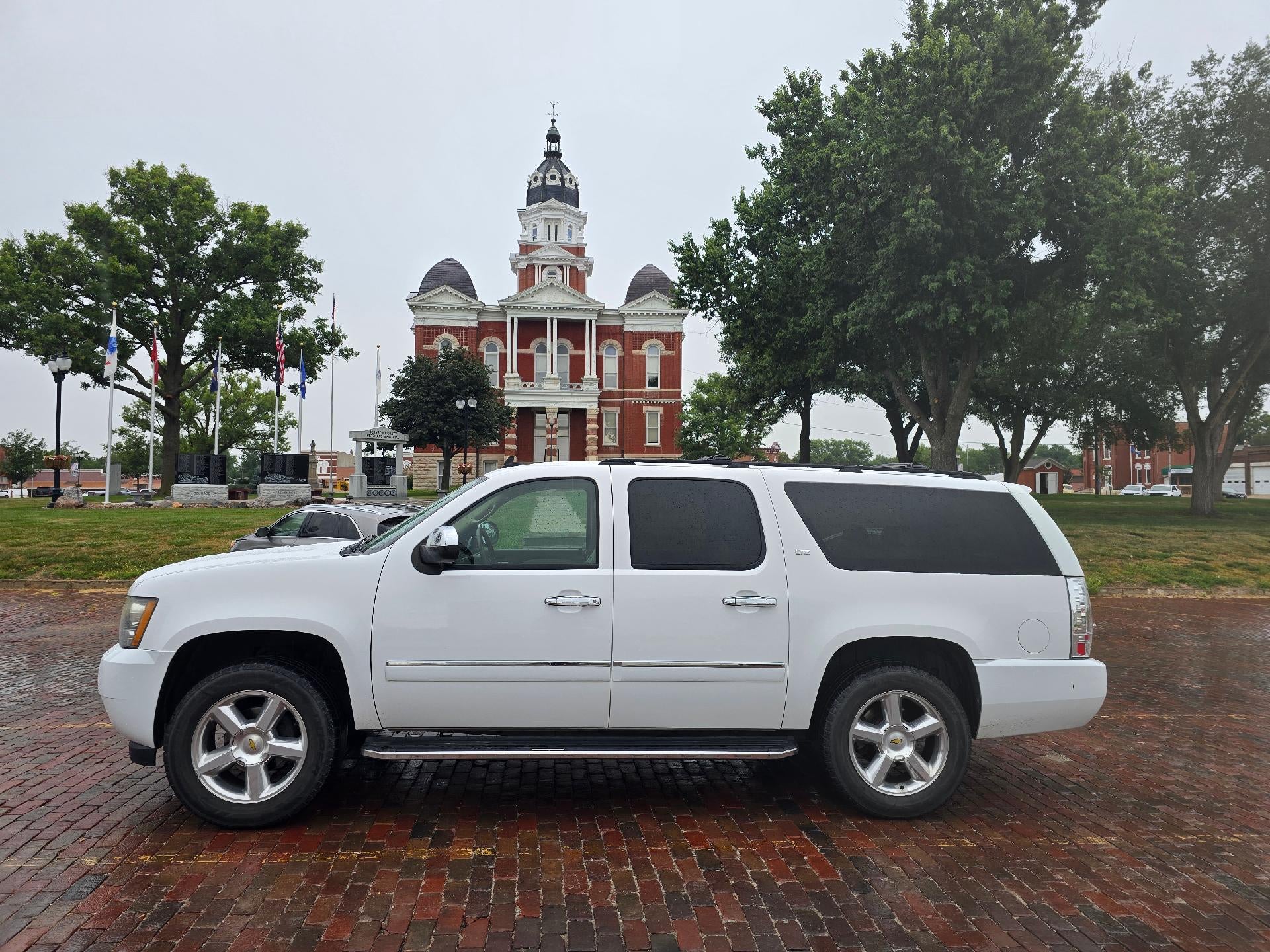 2010 Chevrolet Suburban LTZ