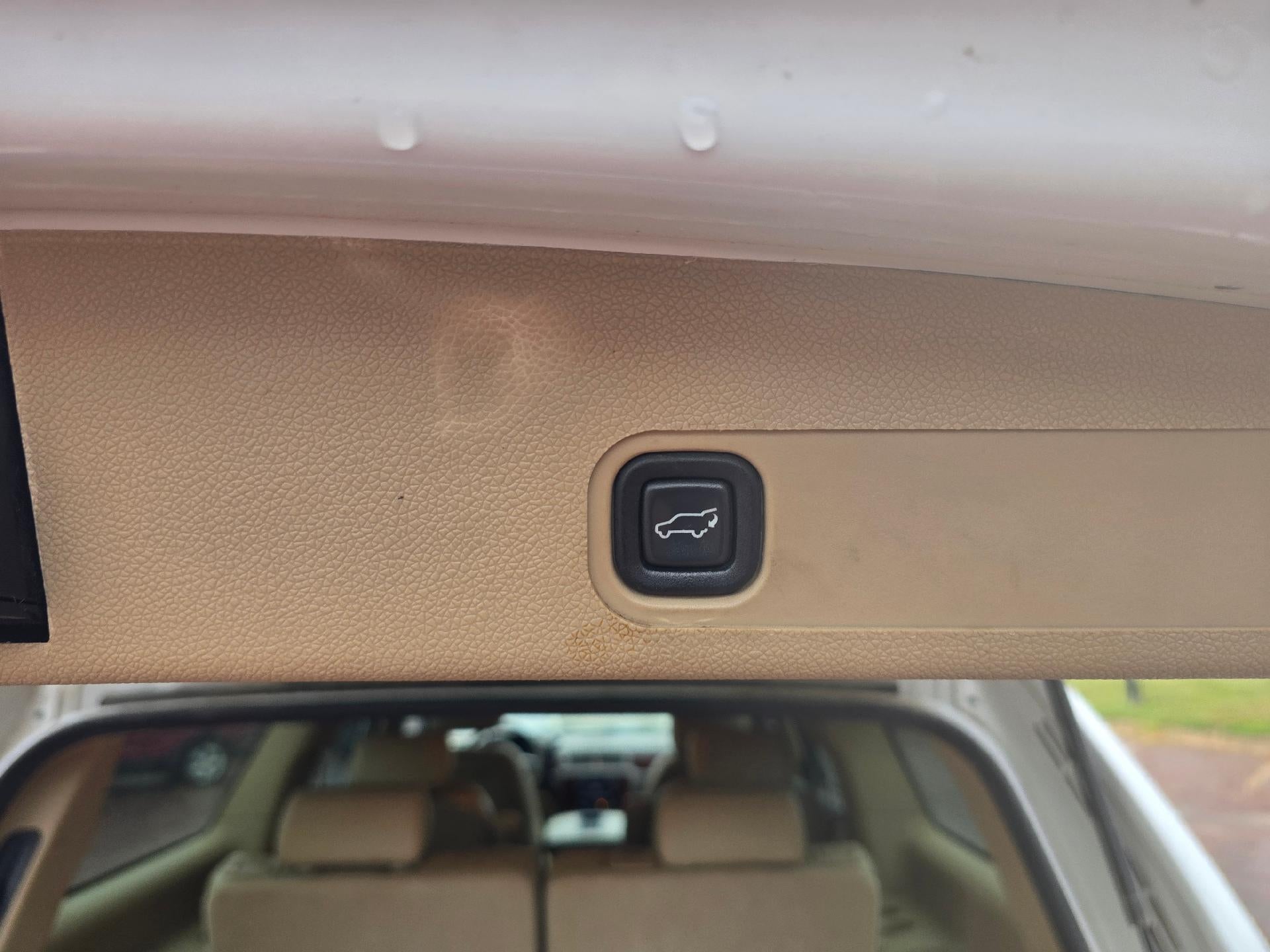 2010 Chevrolet Suburban LTZ