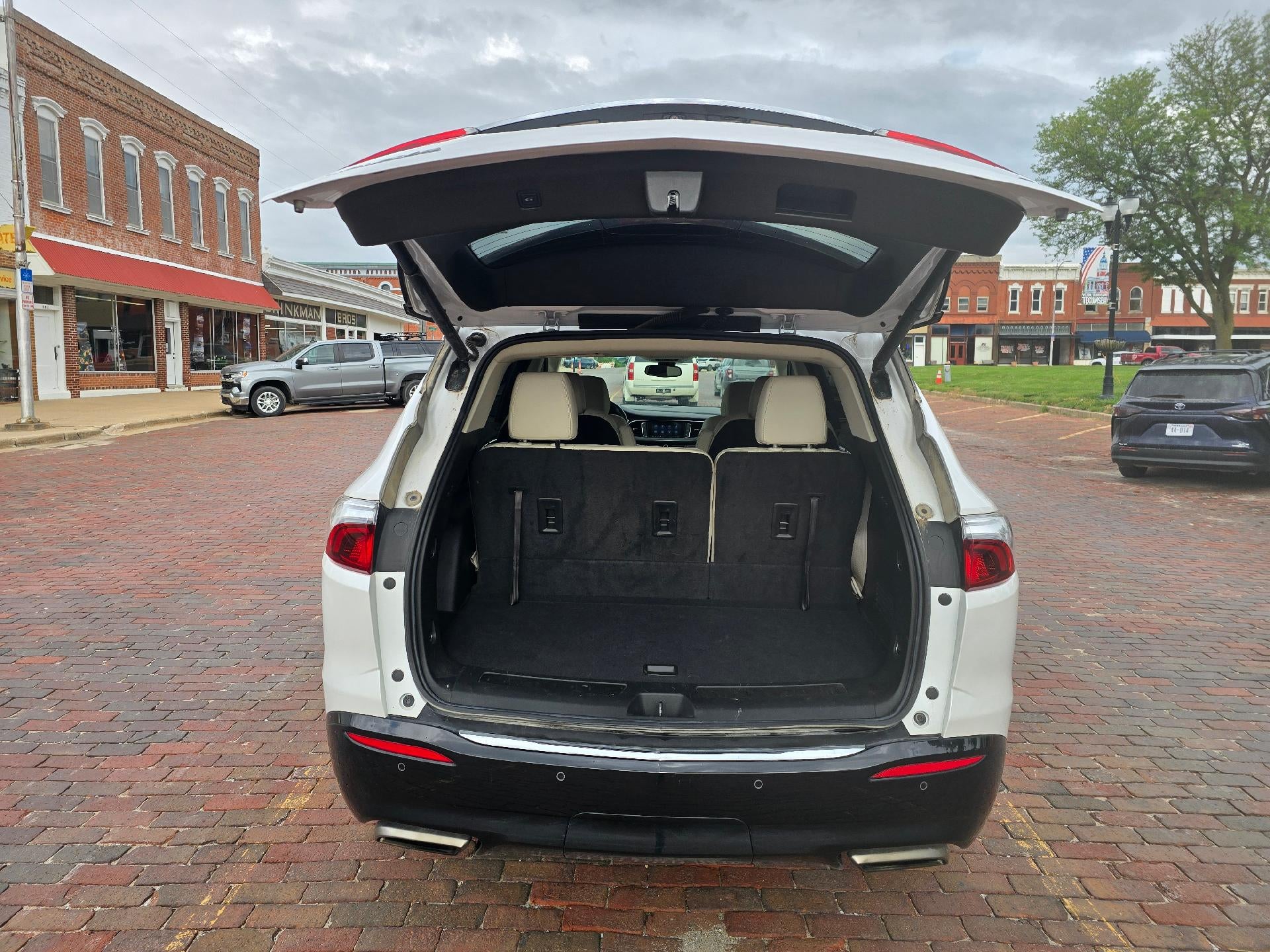 2022 Buick Enclave Essence